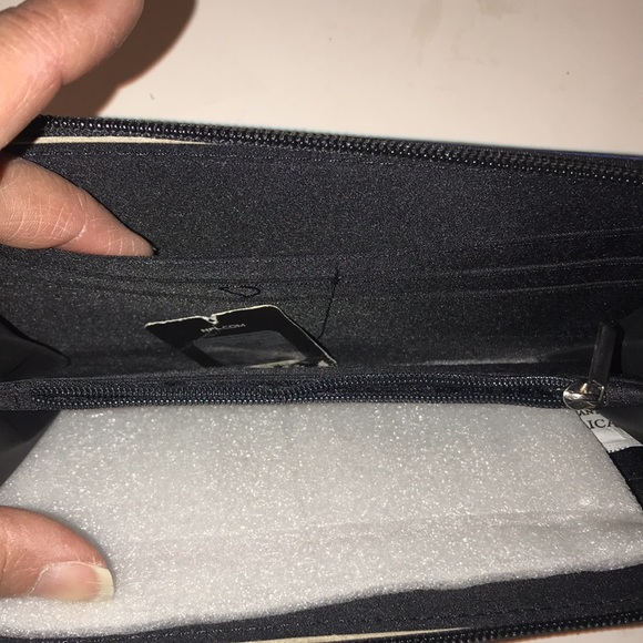 NWT NFL Patriots Wristlet/Wallet - Picture 6 of 13